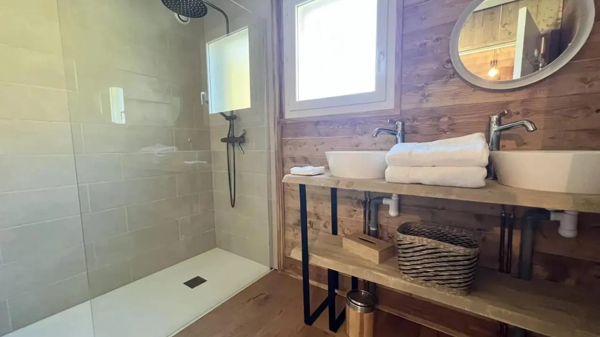 Chalet Charmant A Saint-Lary-Soulan Avec Cheminee