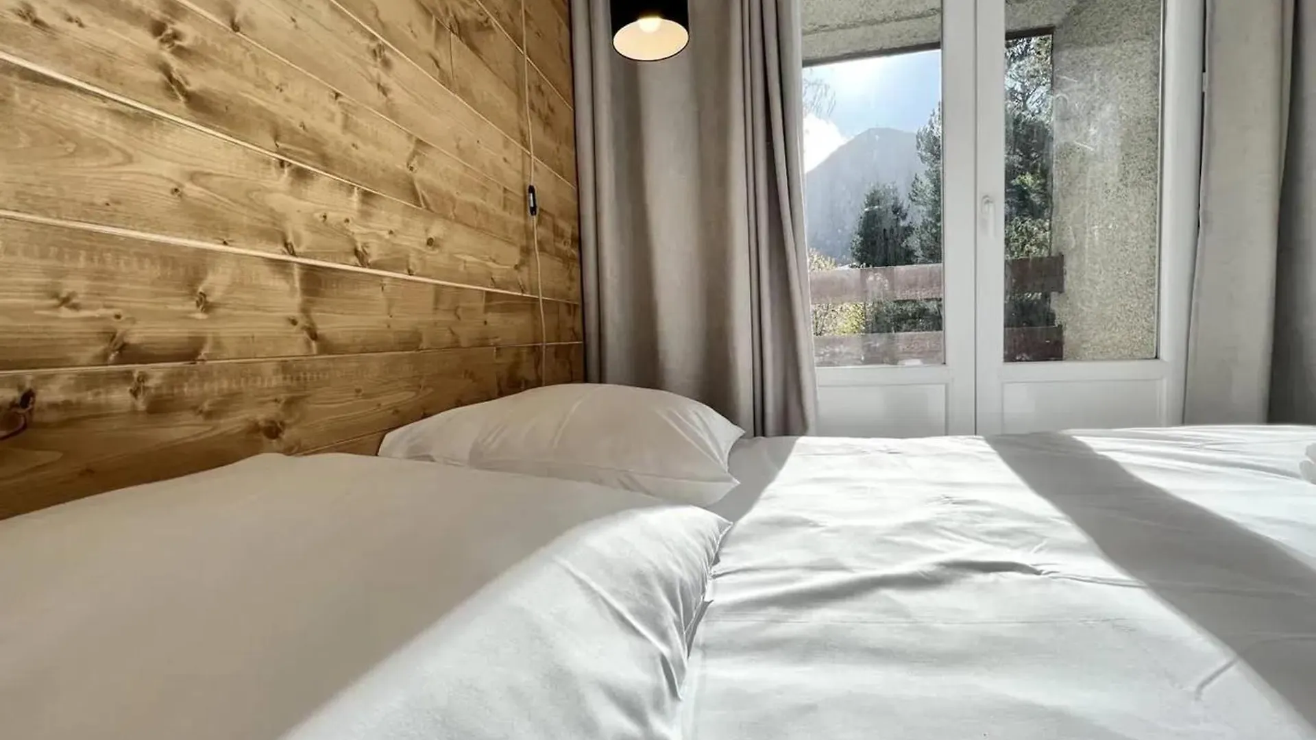 Chalet Charmant A Saint-Lary-Soulan Avec Cheminee France