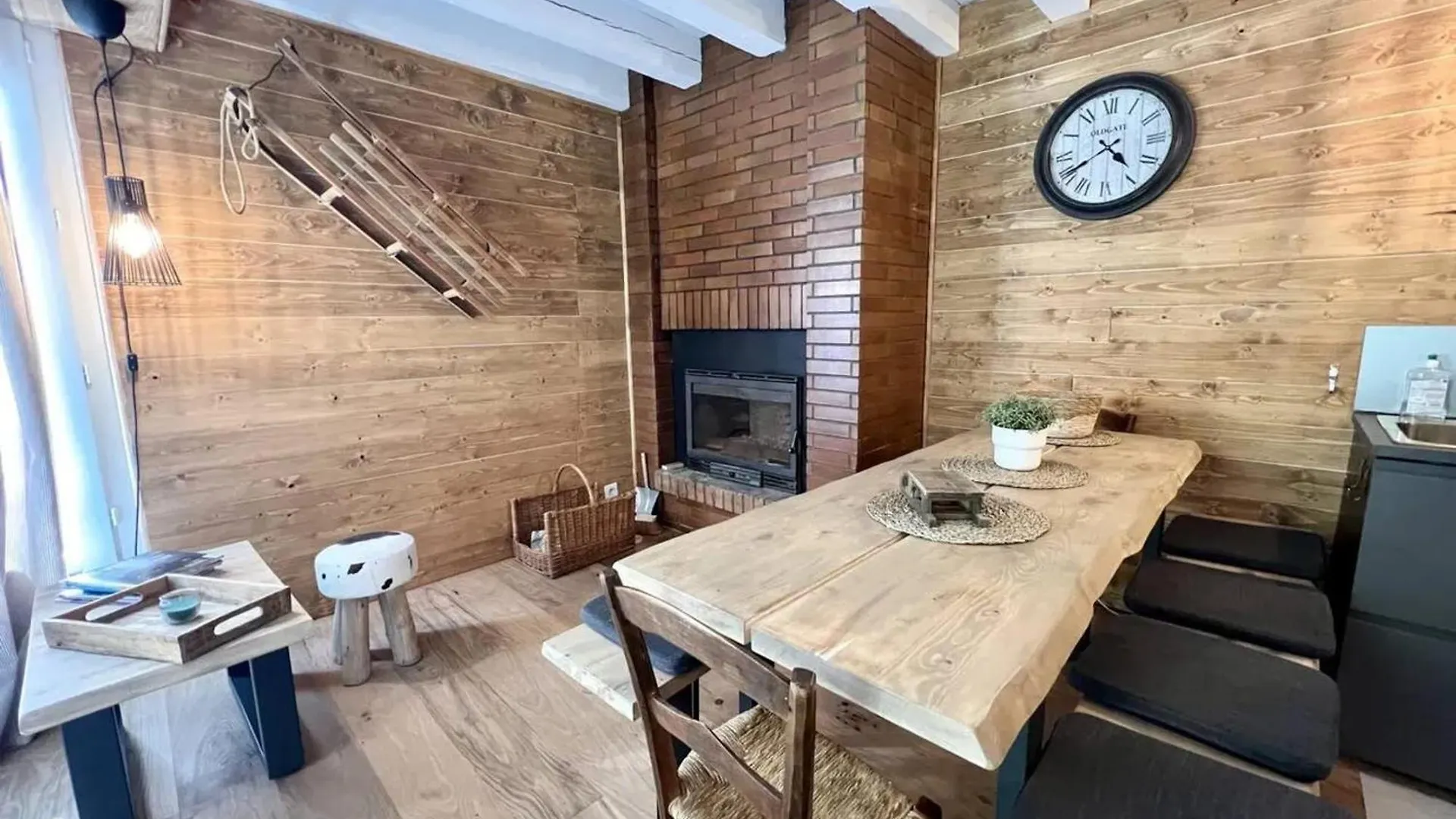 Chalet Charmant A Saint-Lary-Soulan Avec Cheminee France