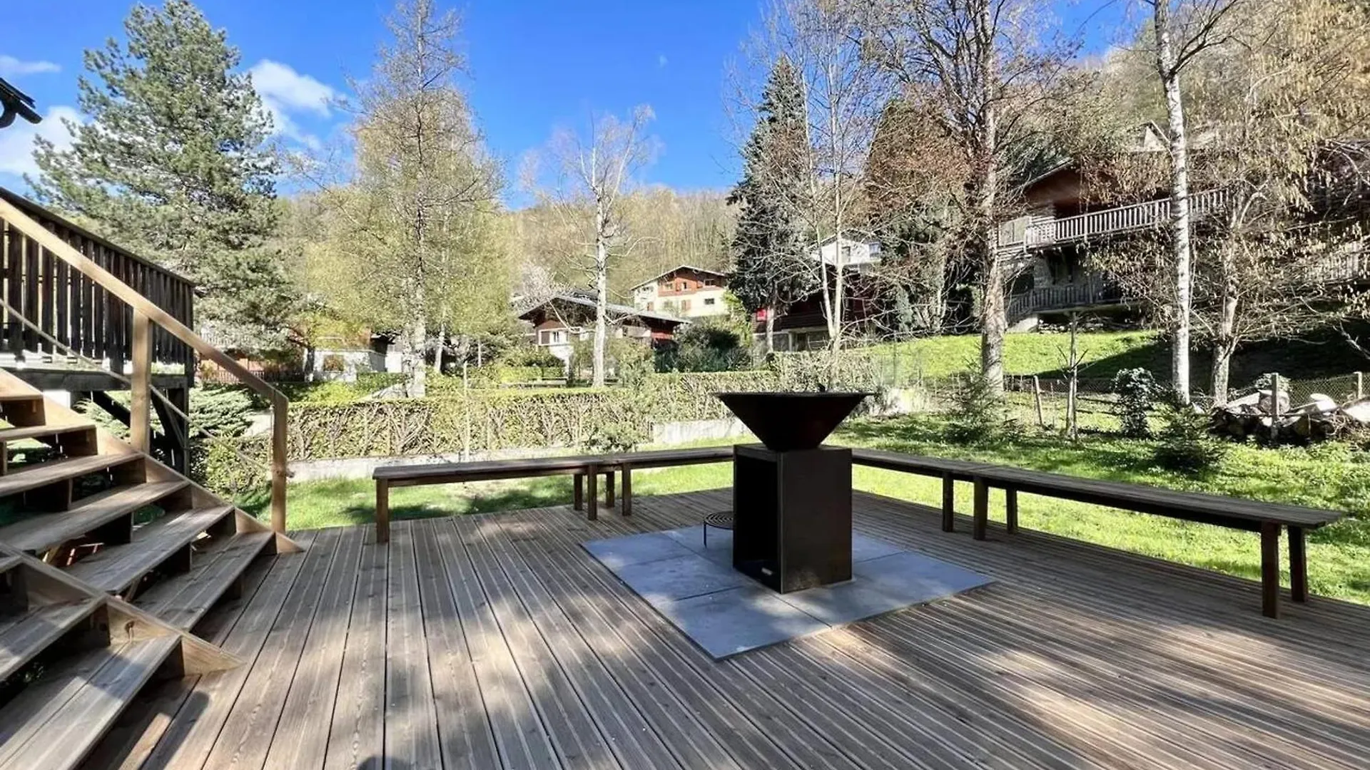 Chalet Charmant A Saint-Lary-Soulan Avec Cheminee